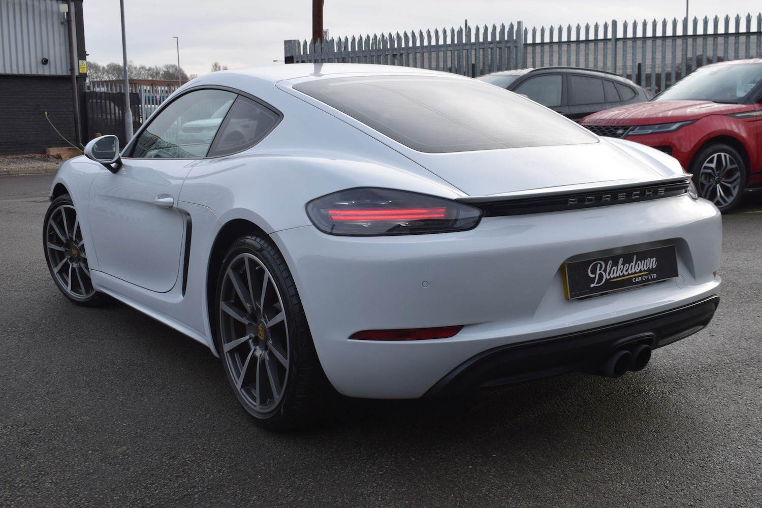 Used Porsche Cayman 2017 for sale - 77978373: Photo 4