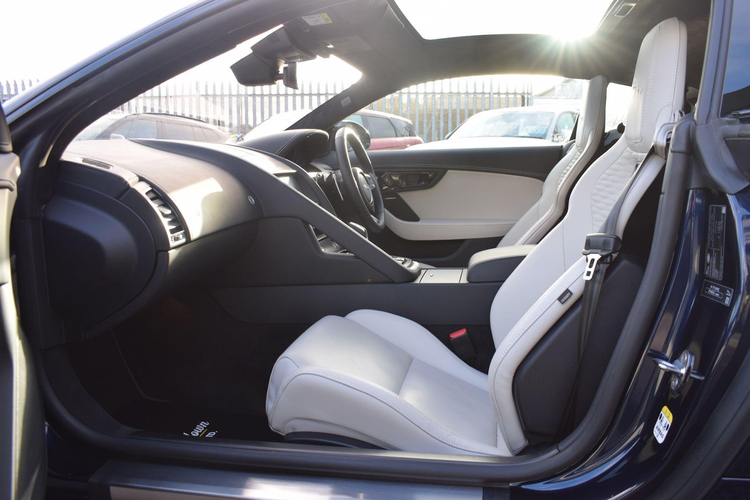 Used Jaguar F-Type 2024 for sale - 76886605: Photo 10