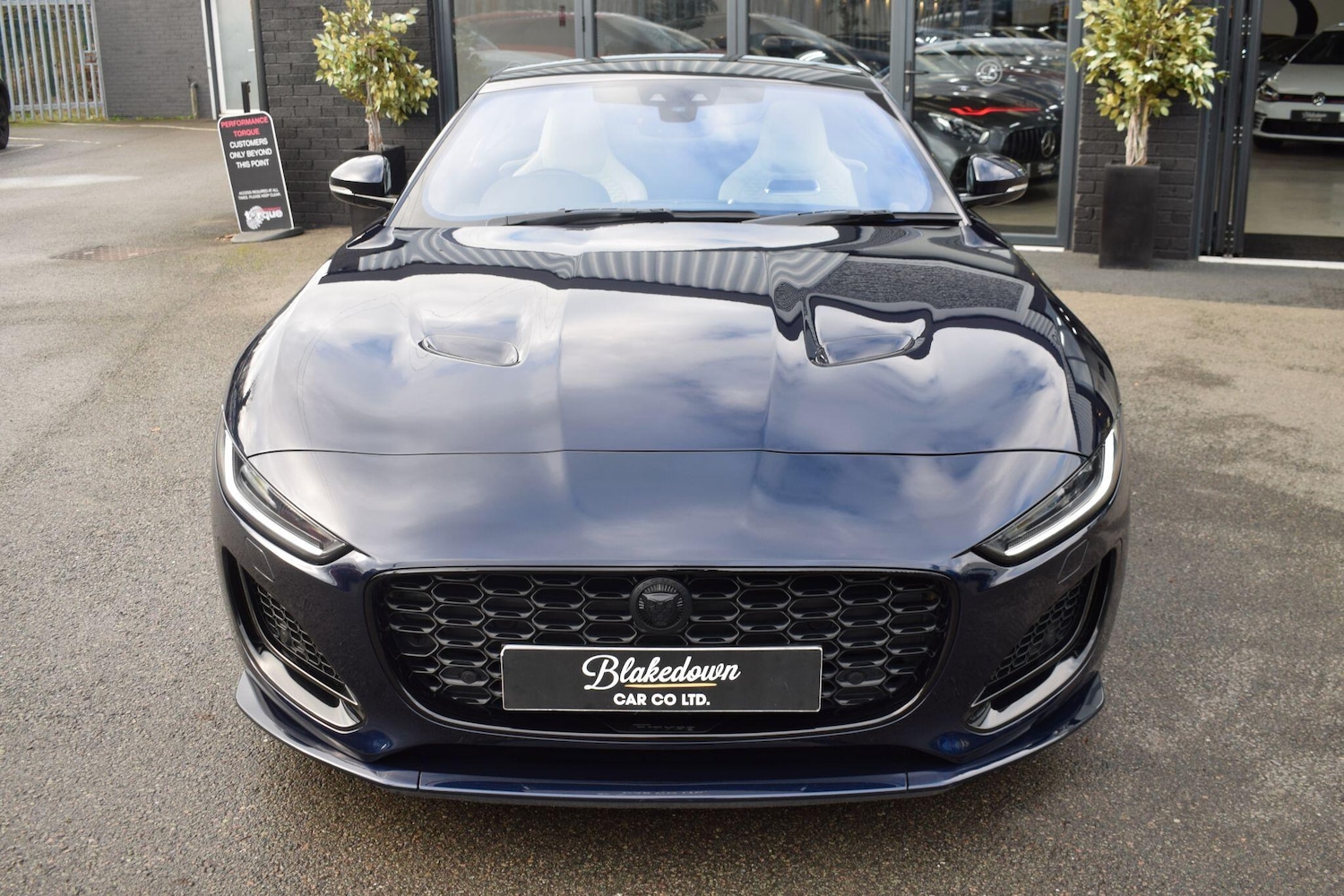 Used Jaguar F-Type 2024 for sale - 76886605: Photo 2