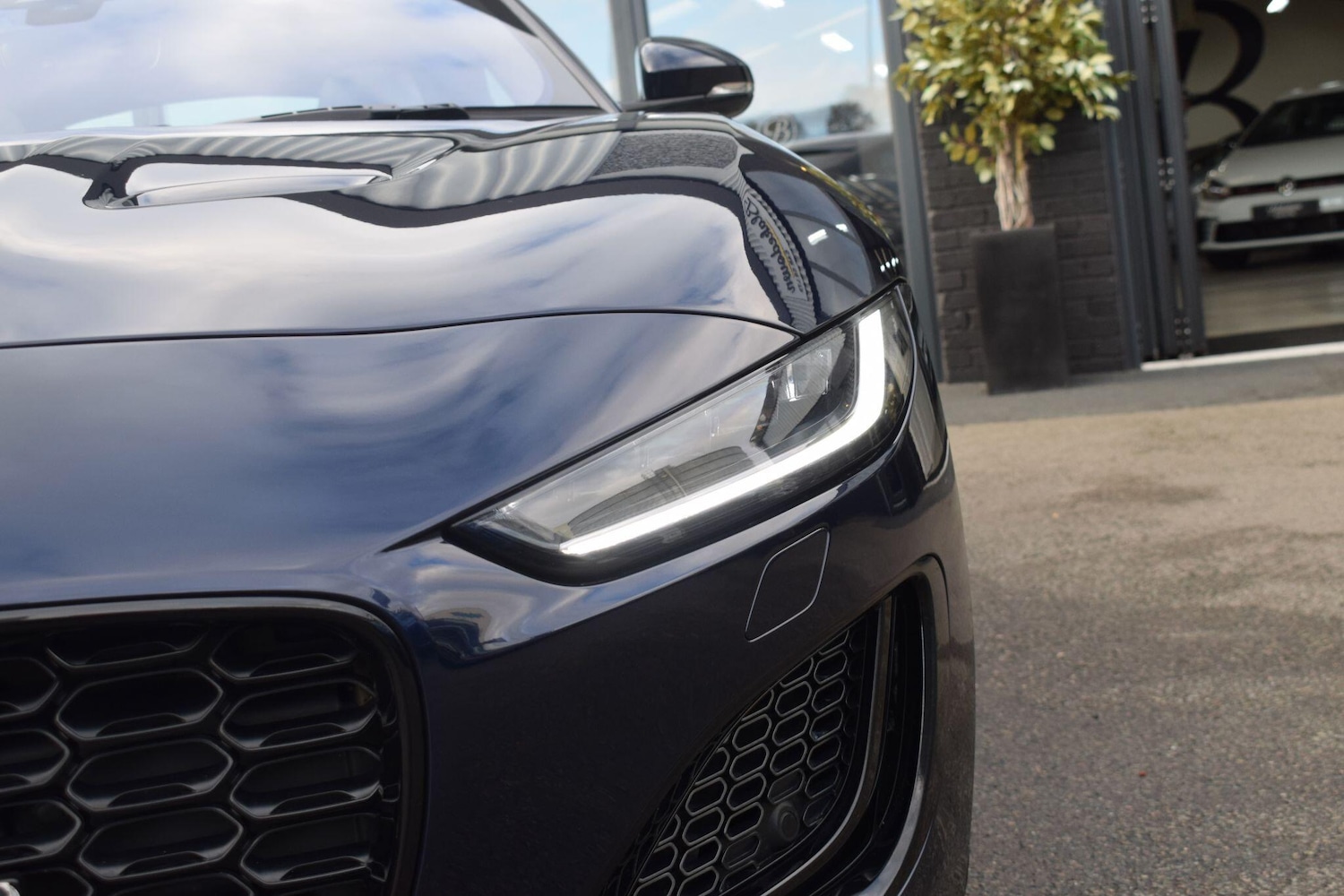 Used Jaguar F-Type 2024 for sale - 76886605: Photo 43