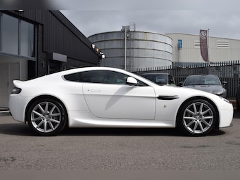 Used Aston Martin Vantage 2014 for sale - 79337422: Photo