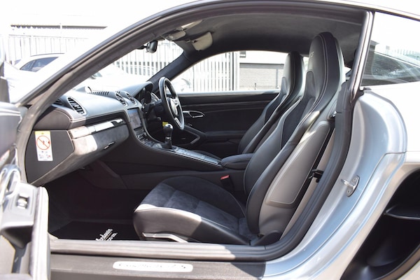 Used Porsche 718 Cayman 2020 for sale - 76226520: Photo 10