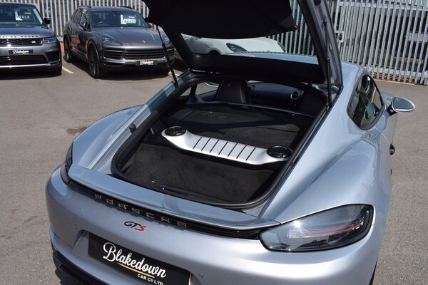 Used Porsche 718 Cayman 2020 for sale - 76226520: Photo 28