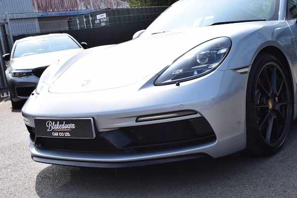 Used Porsche 718 Cayman 2020 for sale - 76226520: Photo 32