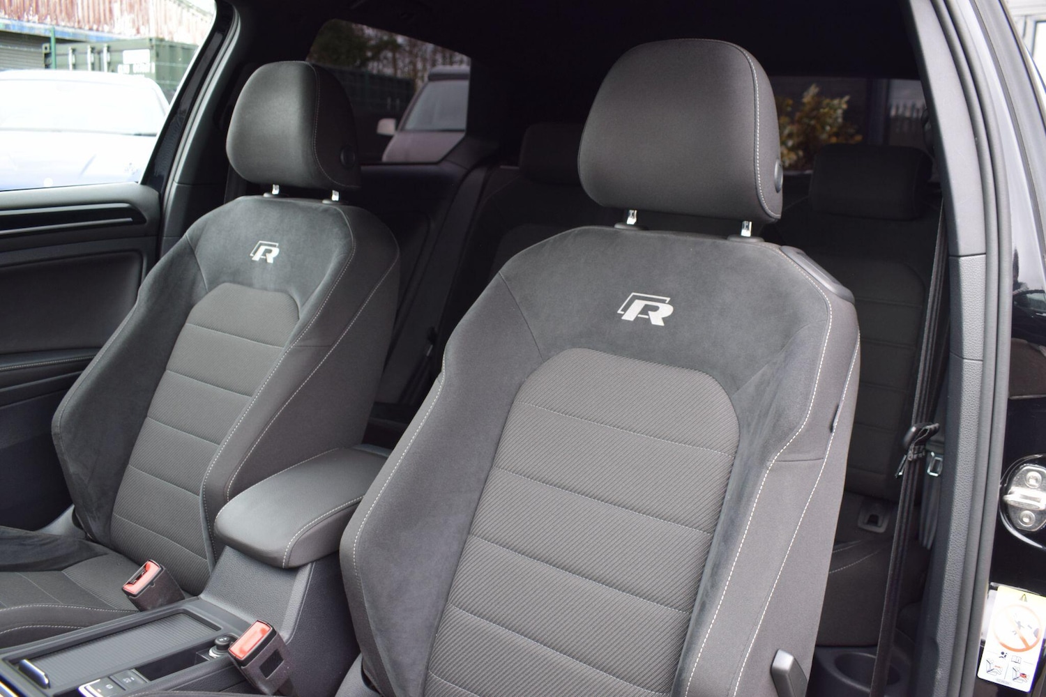 Used Volkswagen Golf 2018 for sale - 78127533: Photo 10