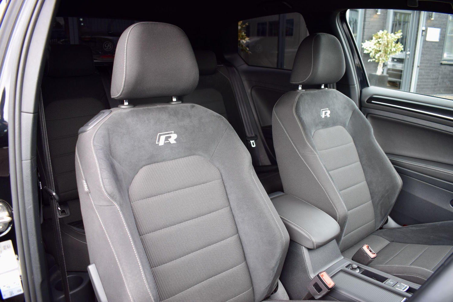 Used Volkswagen Golf 2018 for sale - 78127533: Photo 11