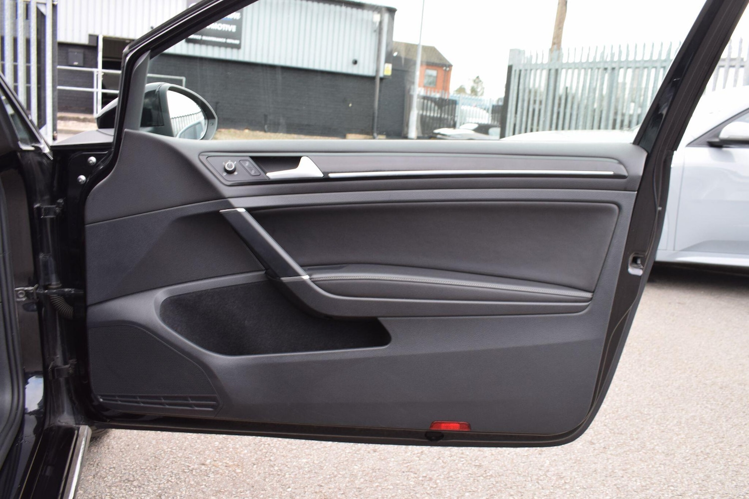 Used Volkswagen Golf 2018 for sale - 78127533: Photo 16