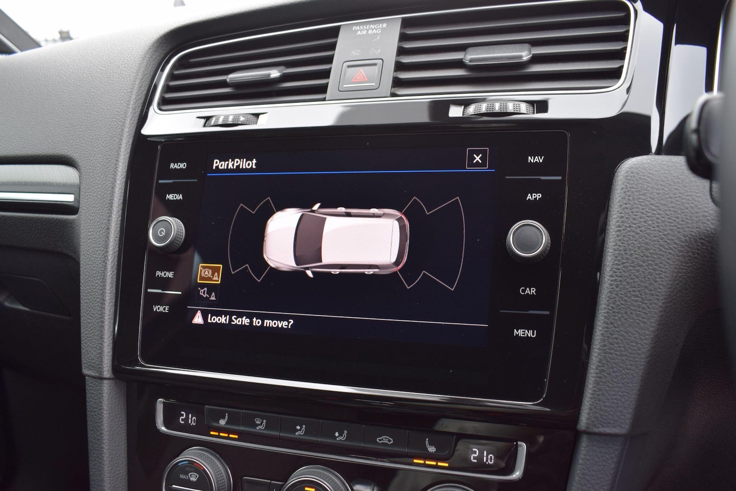 Used Volkswagen Golf 2018 for sale - 78127533: Photo 20