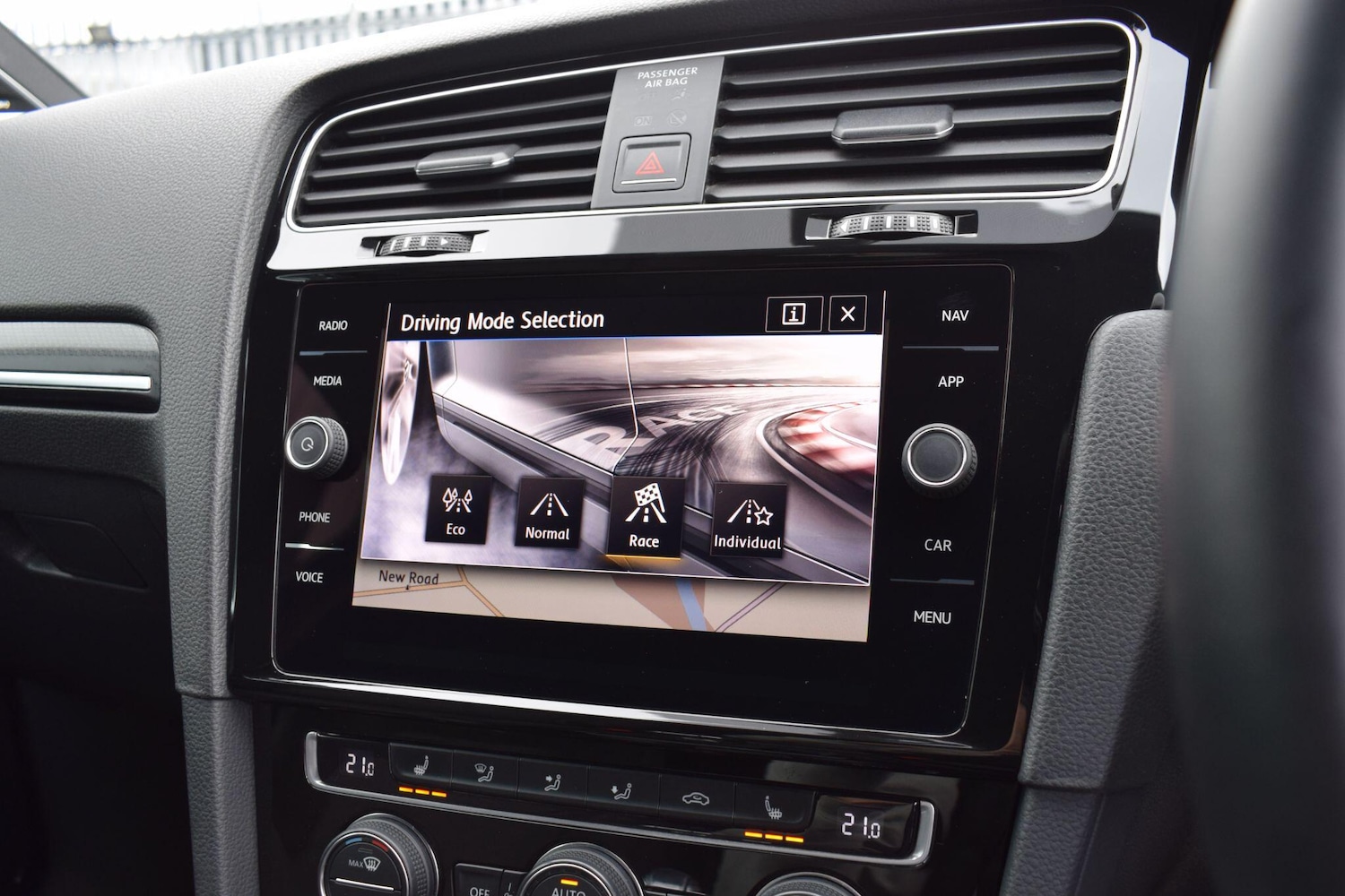 Used Volkswagen Golf 2018 for sale - 78127533: Photo 21