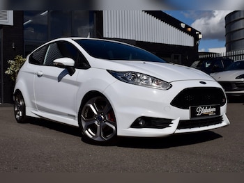 Used Ford Fiesta 2014 for sale - 75977500: Photo