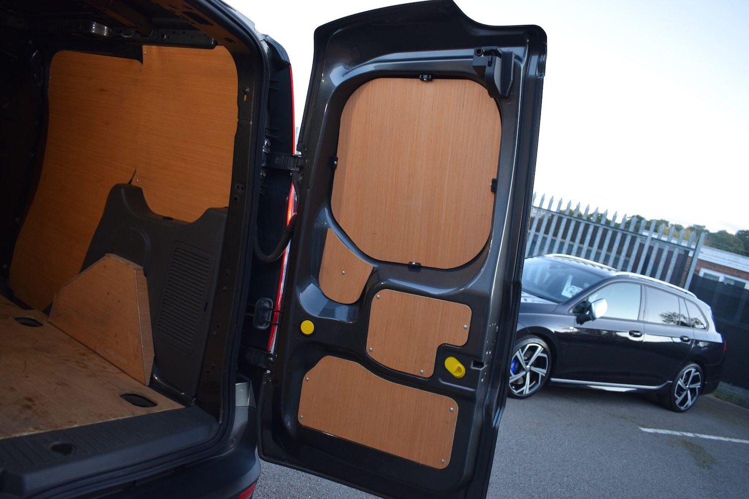 Used Ford Transit Connect 2022 for sale - 76613428: Photo 23