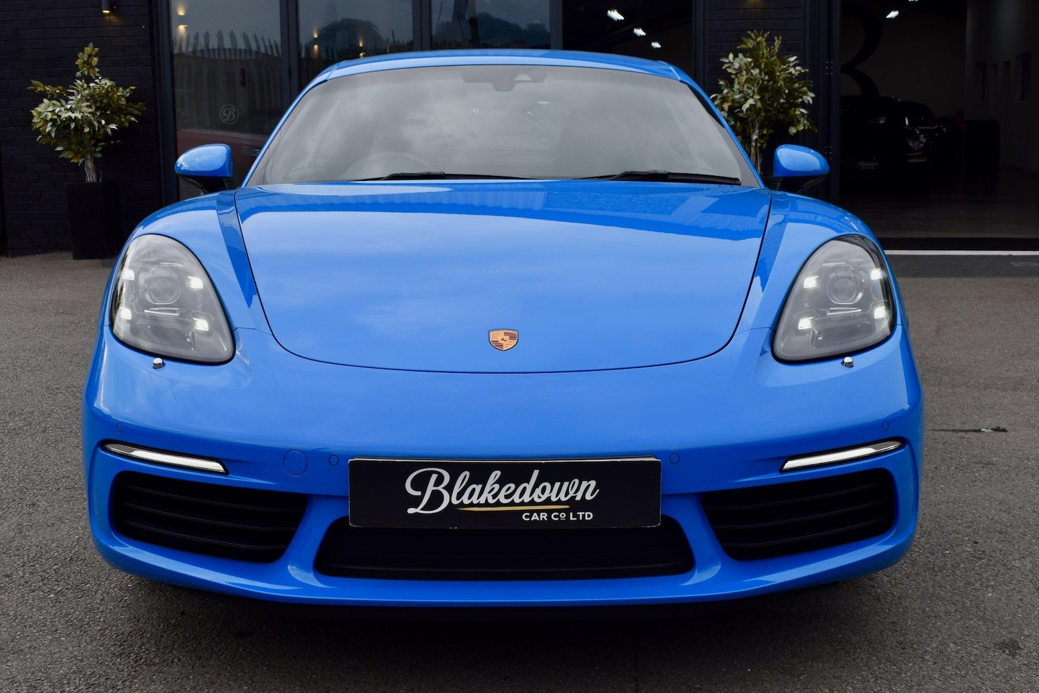Used Porsche 718 Cayman 2021 for sale - 76389043: Photo 2