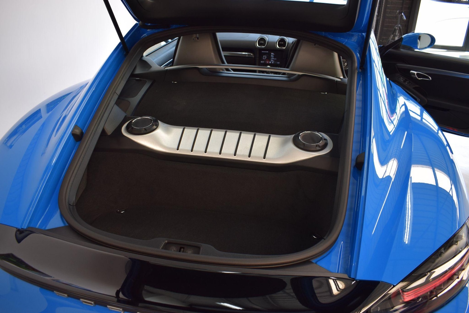 Used Porsche 718 Cayman 2021 for sale - 76389043: Photo 24