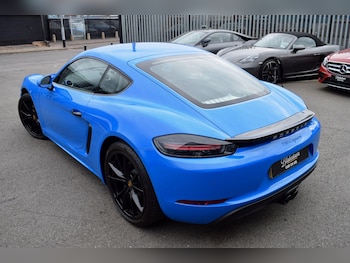 Used Porsche 718 Cayman 2021 for sale - 76389043: Photo