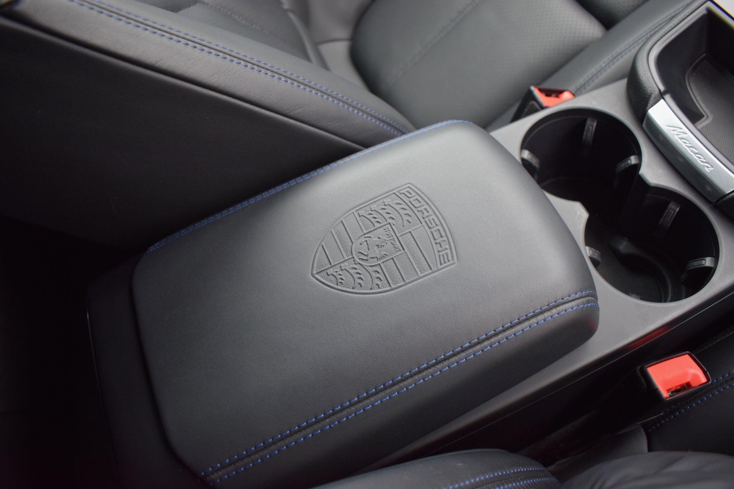 Used Porsche Macan 2021 for sale - 77892372: Photo 16