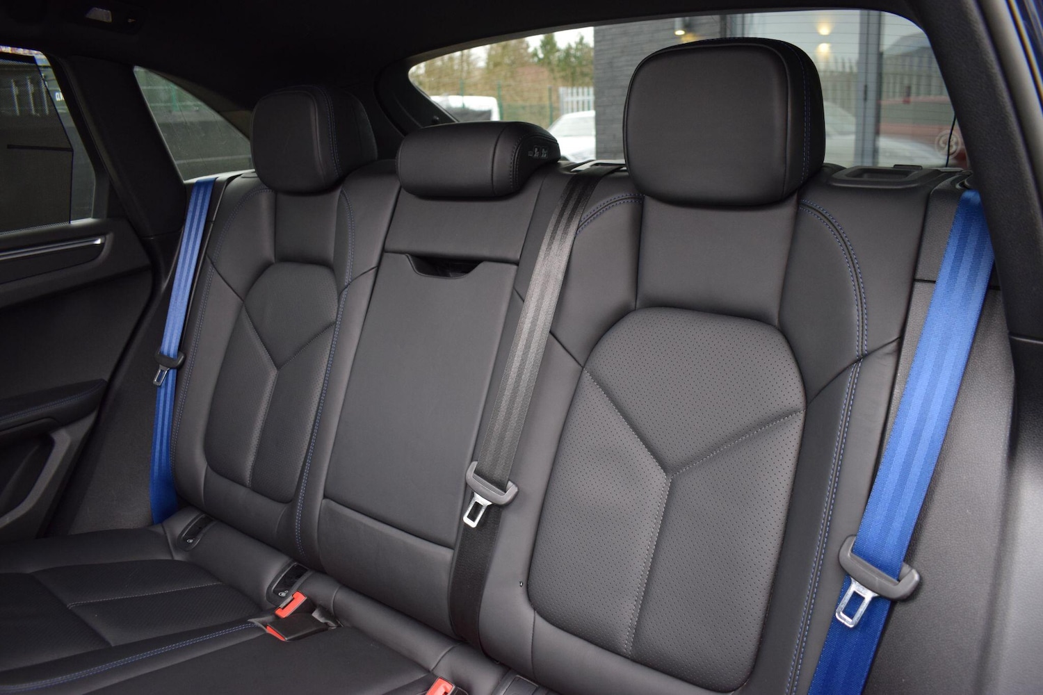 Used Porsche Macan 2021 for sale - 77892372: Photo 27