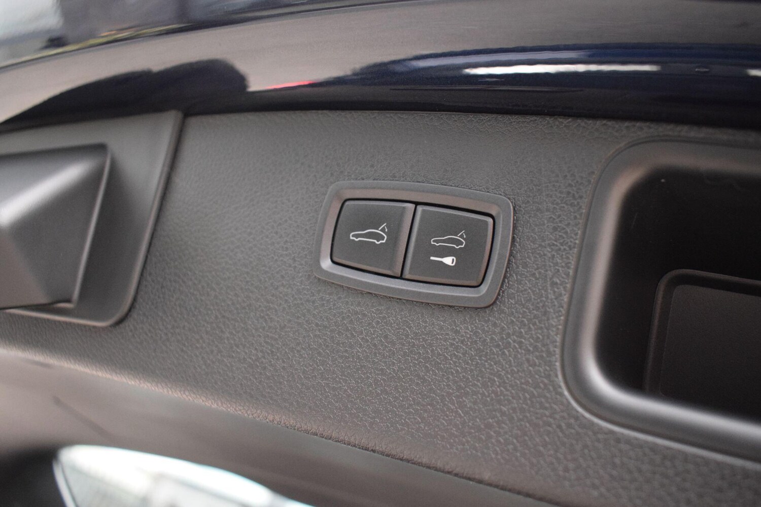 Used Porsche Macan 2021 for sale - 77892372: Photo 31