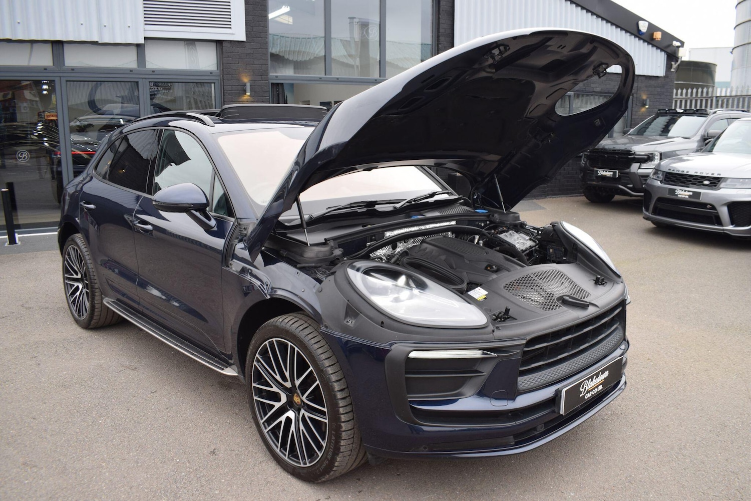 Used Porsche Macan 2021 for sale - 77892372: Photo 34