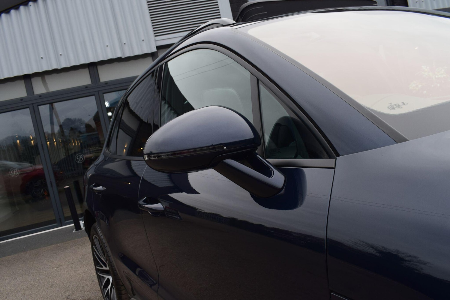 Used Porsche Macan 2021 for sale - 77892372: Photo 39