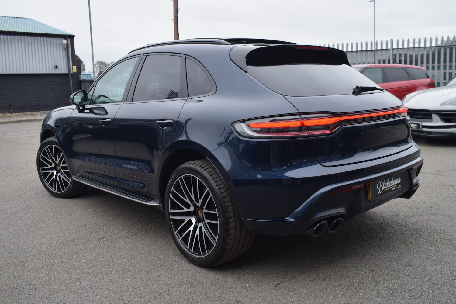 Used Porsche Macan 2021 for sale - 77892372: Photo 5