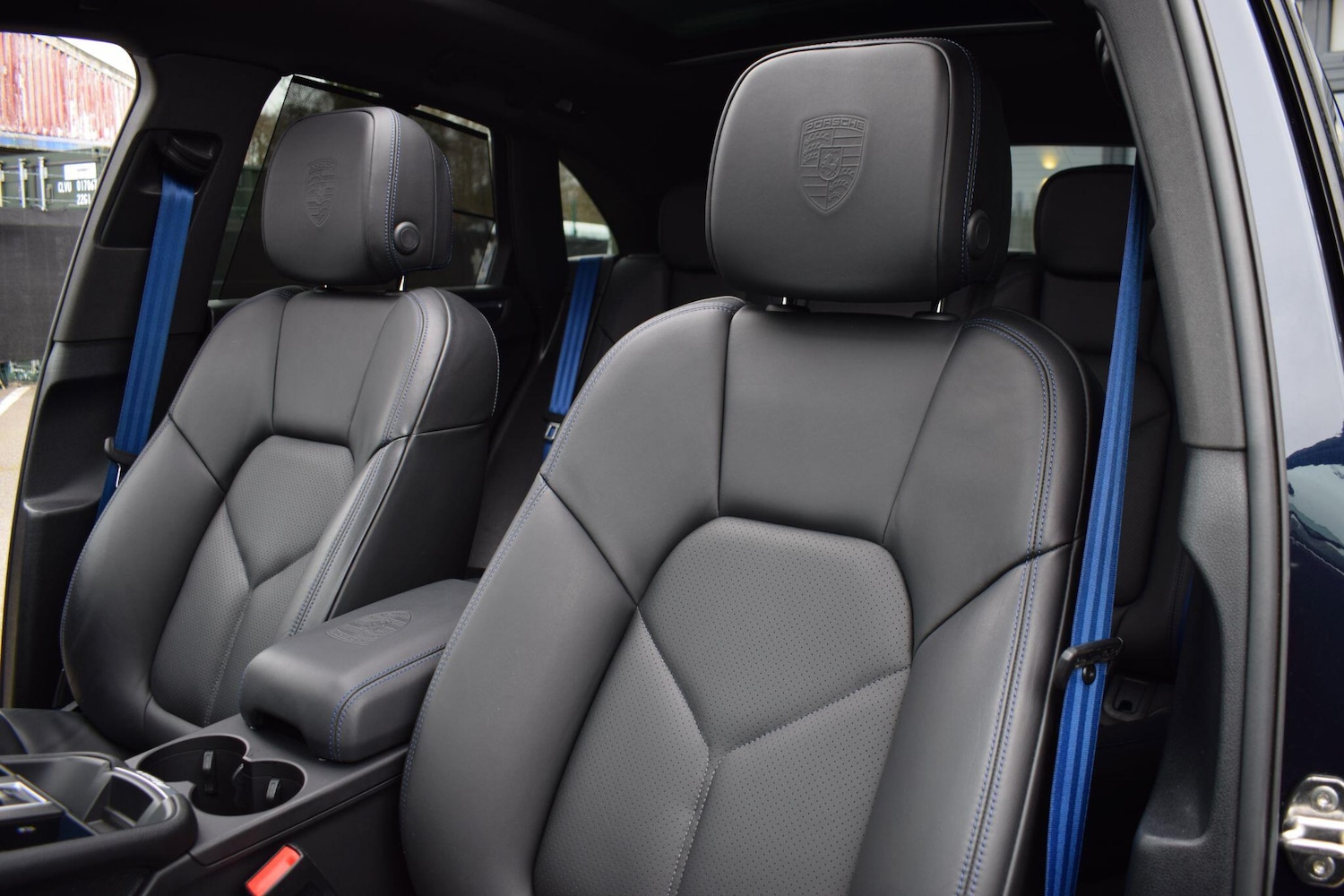 Used Porsche Macan 2021 for sale - 77892372: Photo 8