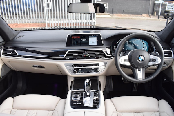 Used BMW 7 Series 2018 for sale - 76020650: Photo 10