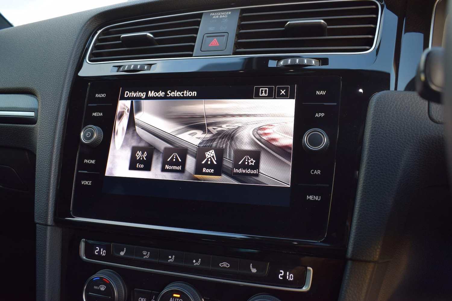 Used Volkswagen Golf 2019 for sale - 76473296: Photo 16