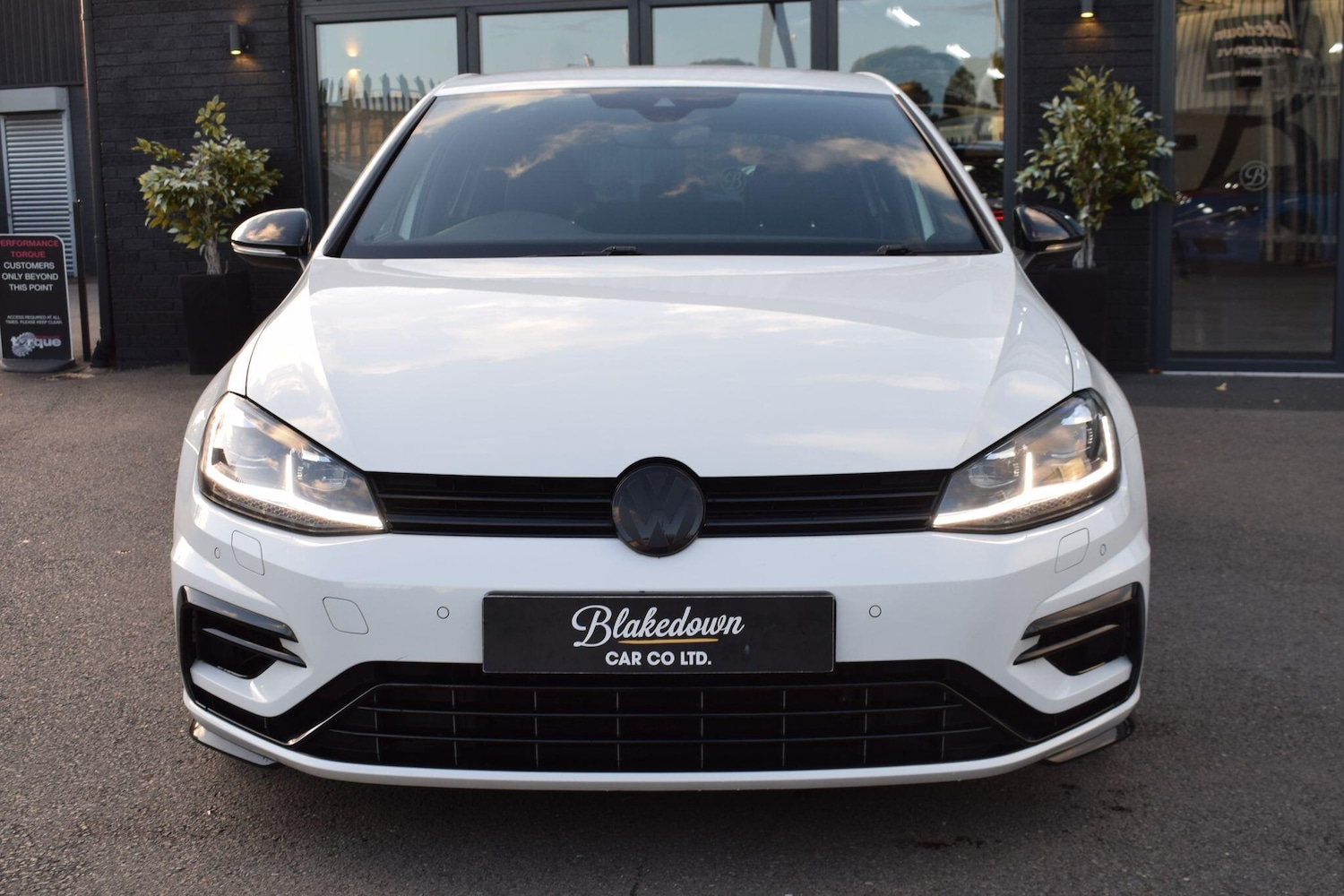 Used Volkswagen Golf 2019 for sale - 76473296: Photo 2
