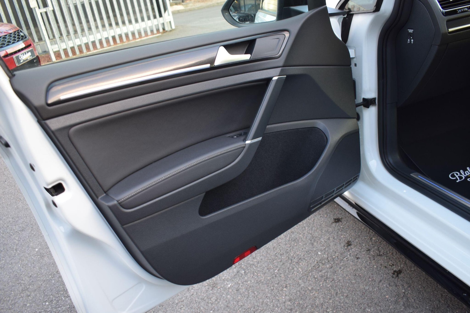 Used Volkswagen Golf 2019 for sale - 76473296: Photo 24