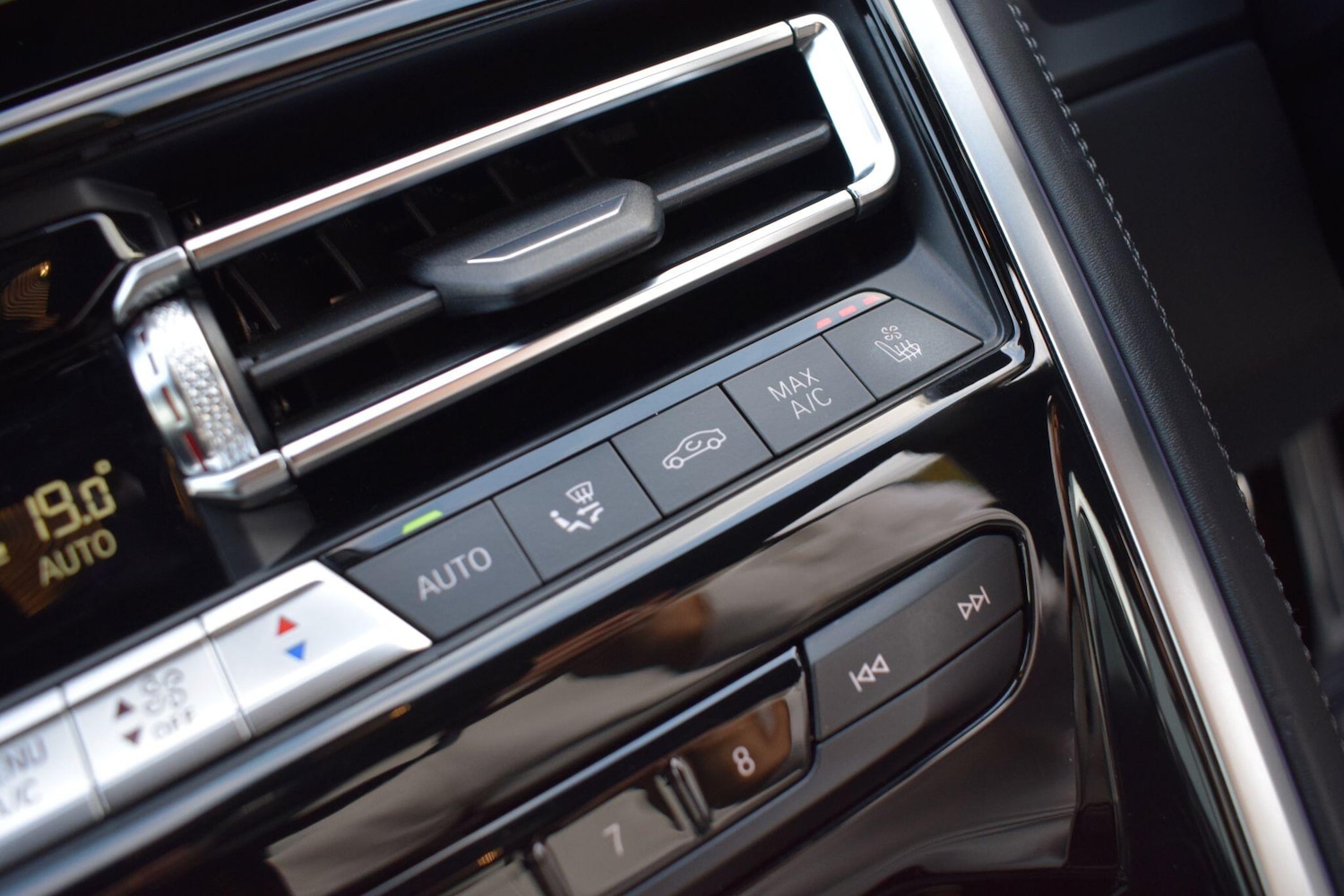 Used BMW M8 2021 for sale - 77119873: Photo 17