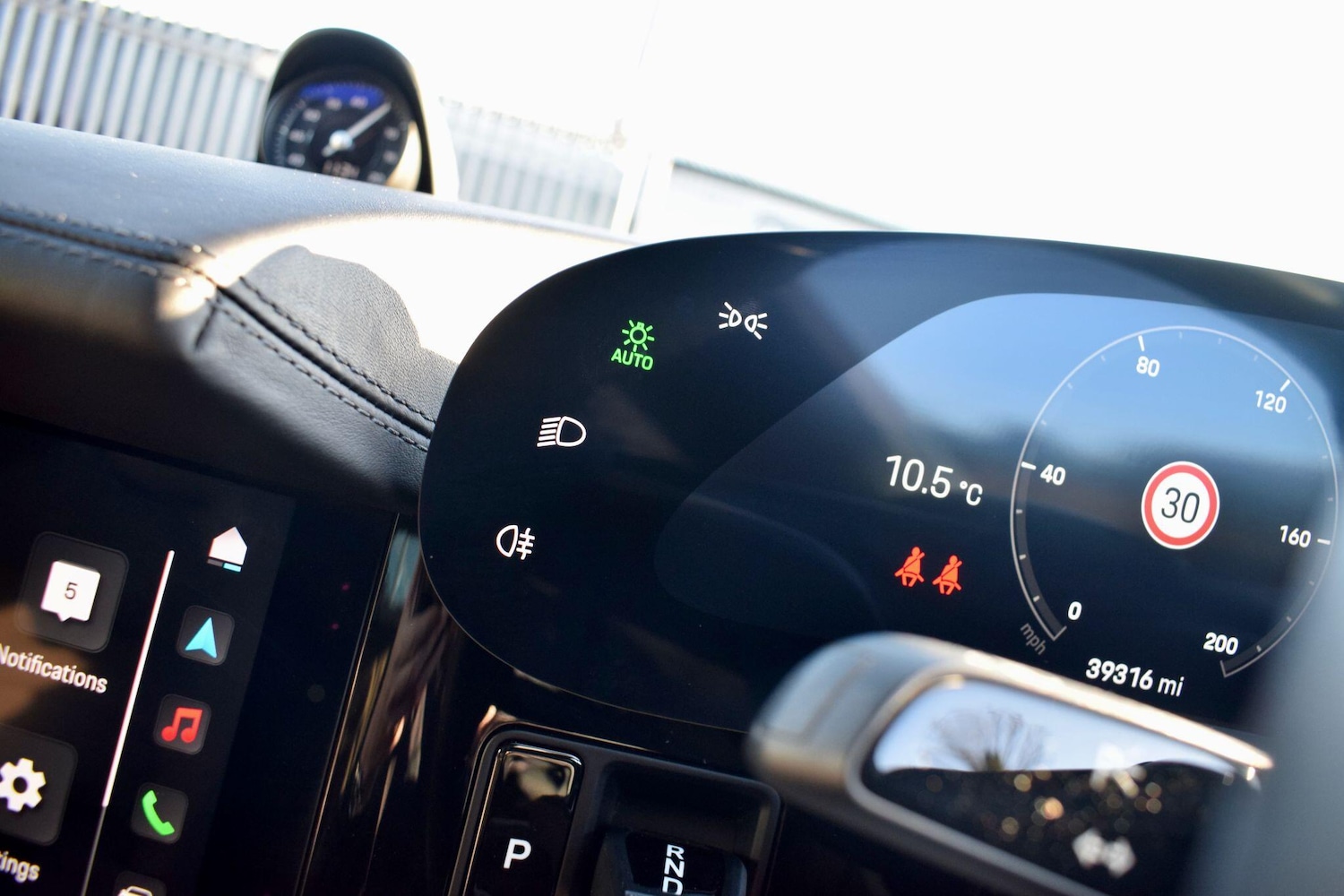 Used Porsche Taycan 2020 for sale - 77040767: Photo 28