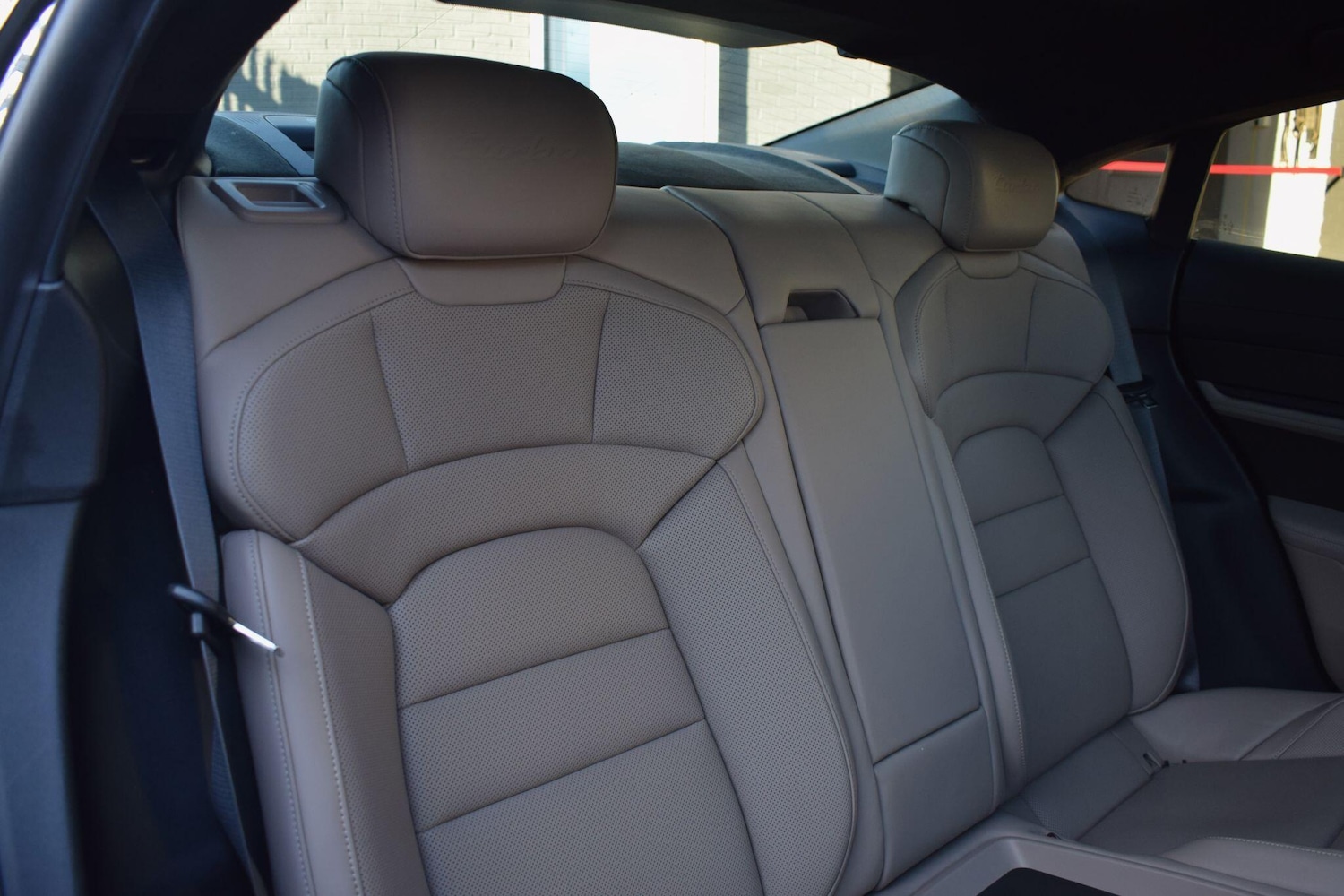 Used Porsche Taycan 2020 for sale - 77040767: Photo 37