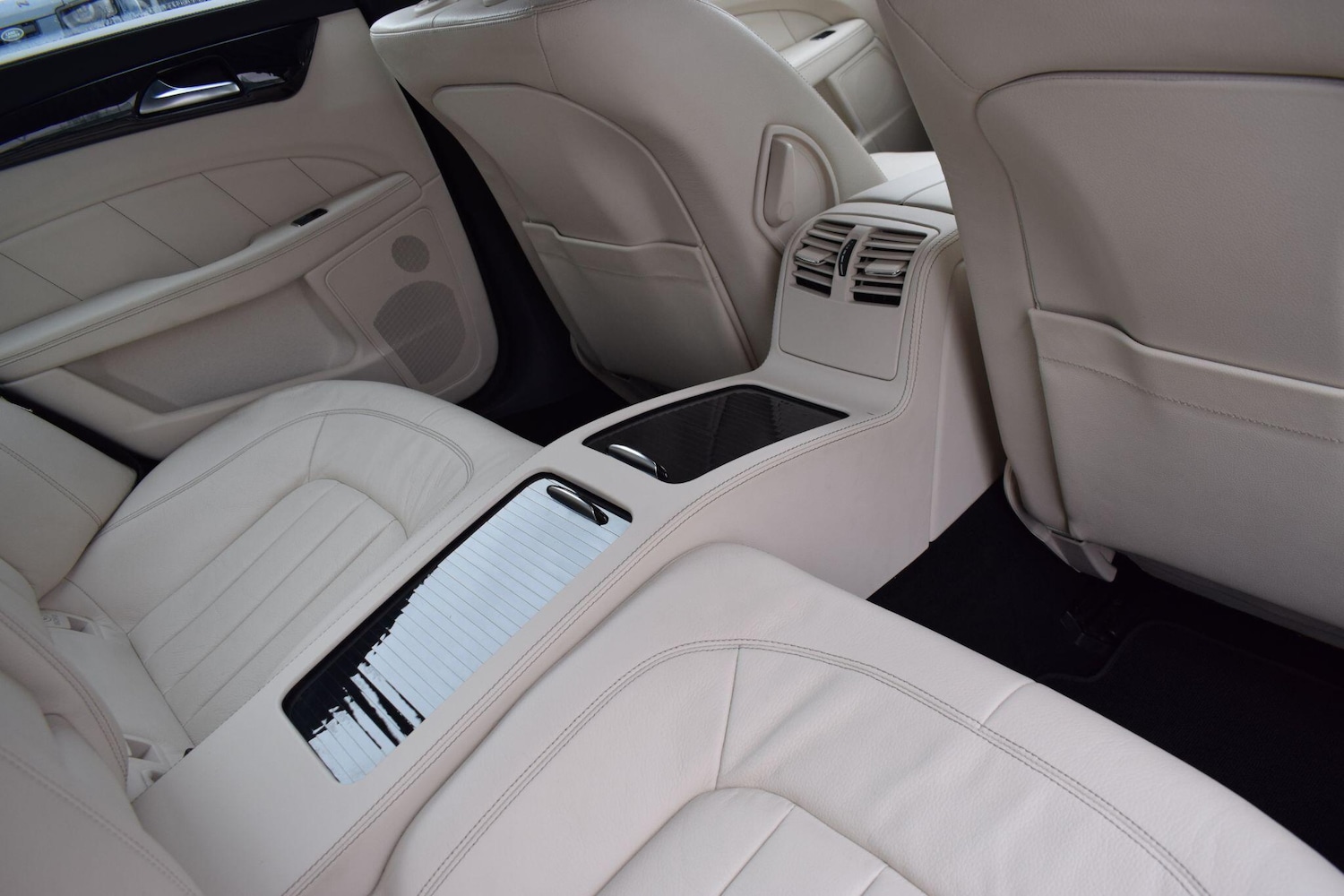 Used Mercedes-Benz CLS 2015 for sale - 77190809: Photo 24