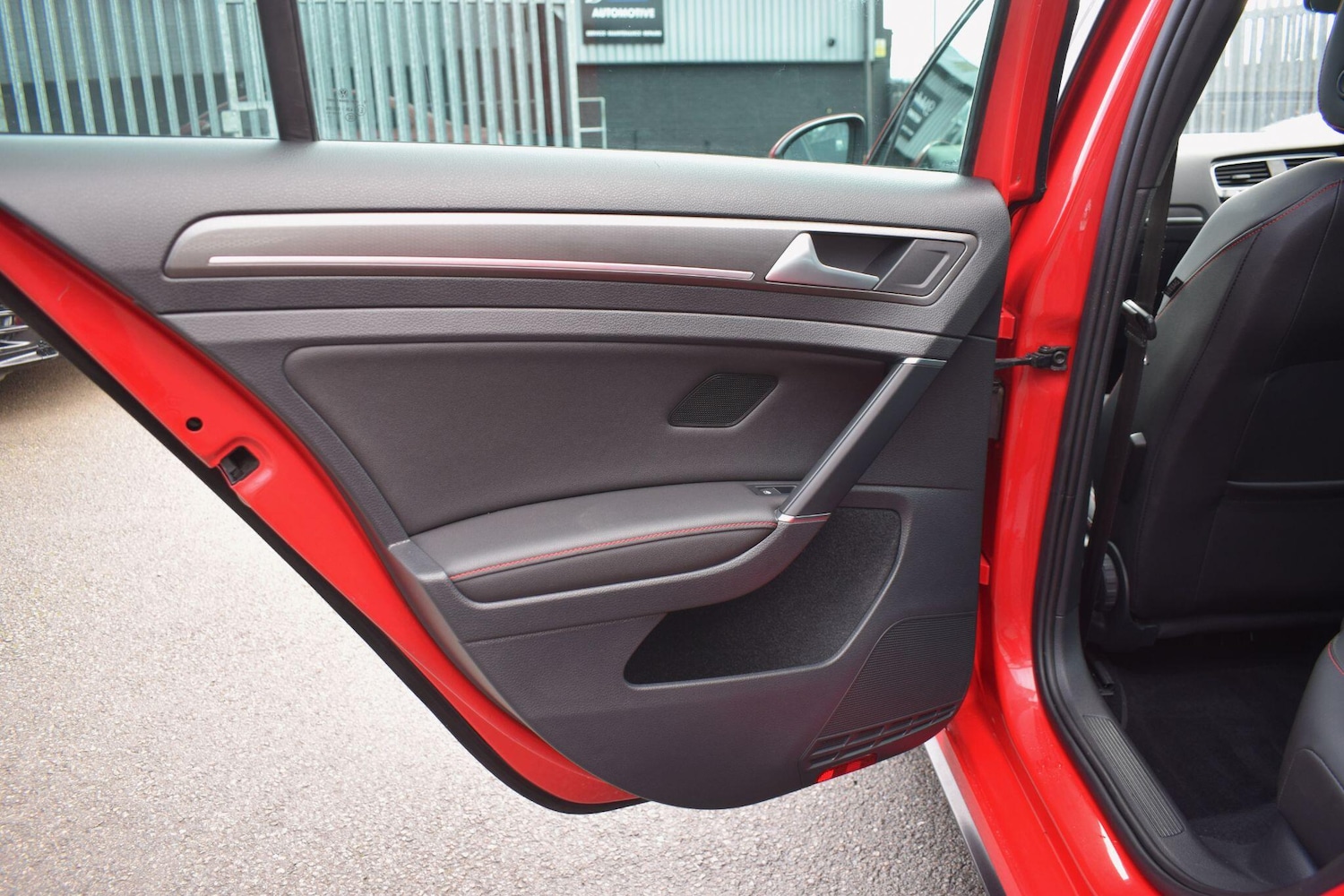 Used Volkswagen Golf 2017 for sale - 77597654: Photo 15