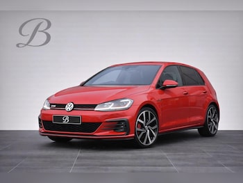 Used Volkswagen Golf 2017 for sale - 77597654: Photo