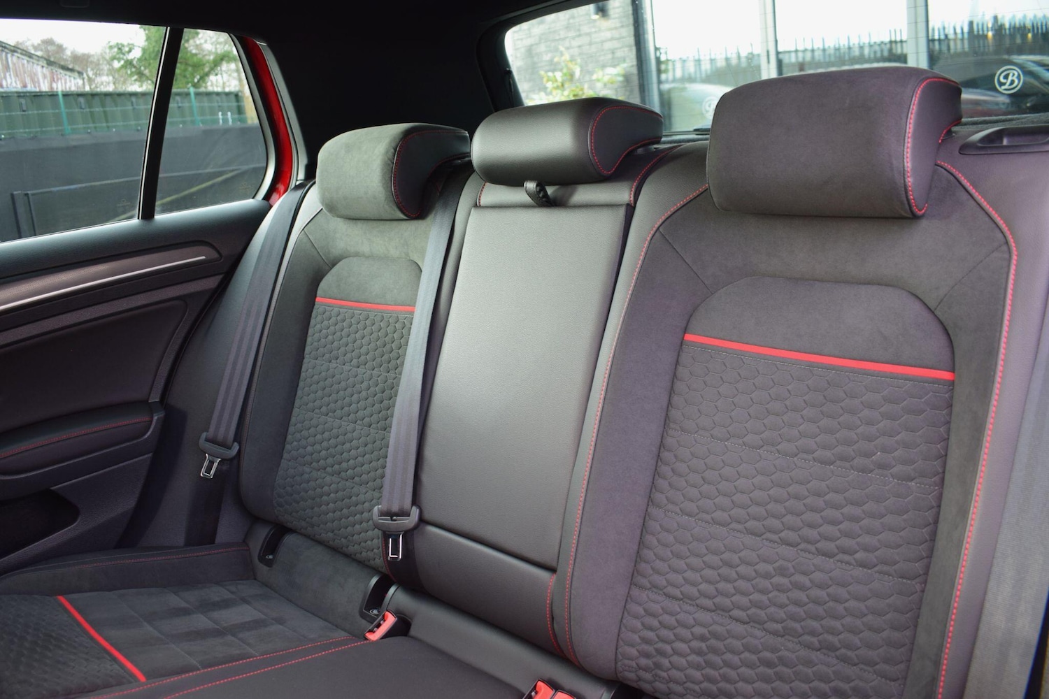 Used Volkswagen Golf 2017 for sale - 77597654: Photo 24