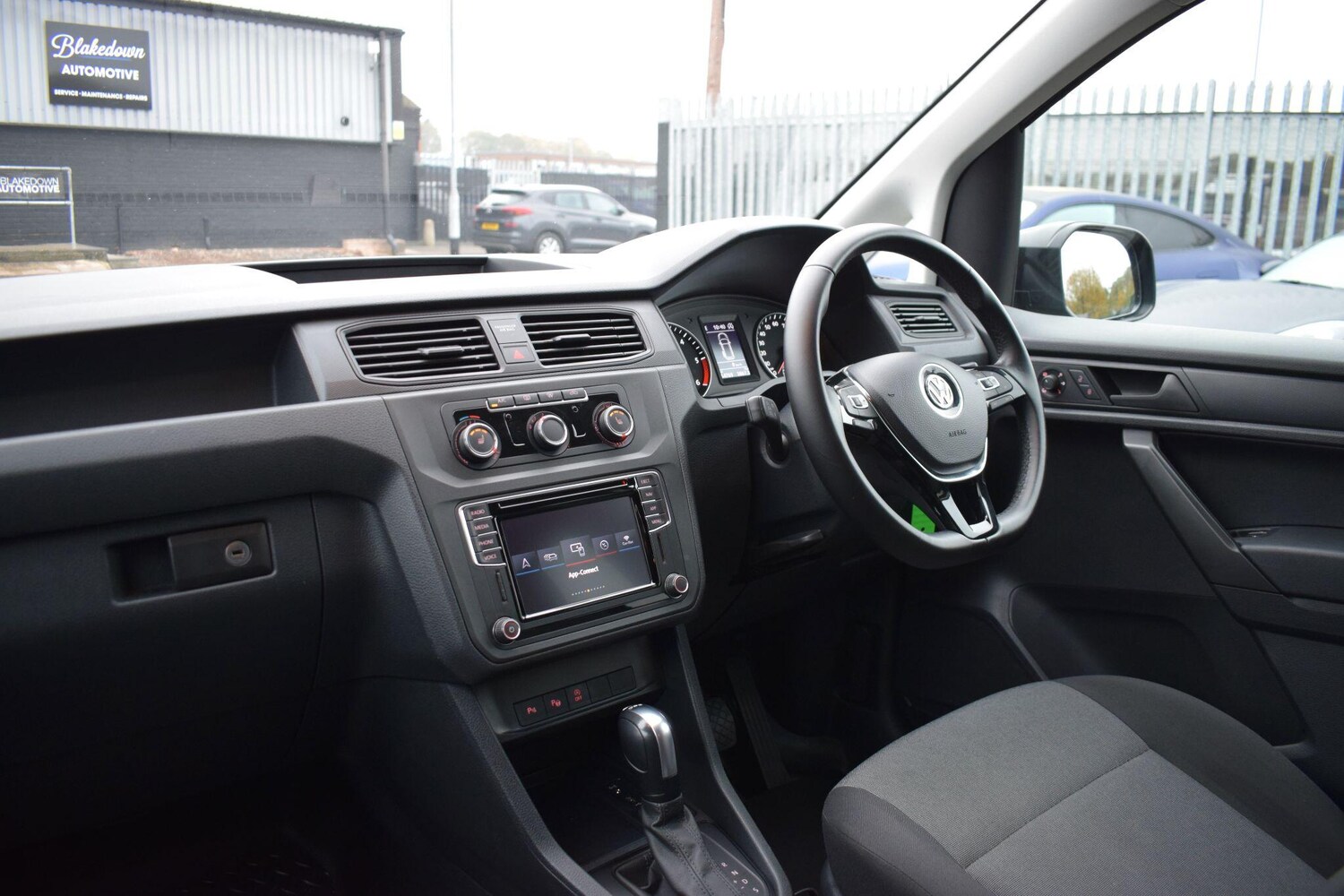 Used Volkswagen Caddy Maxi 2019 for sale - 76742932: Photo 10