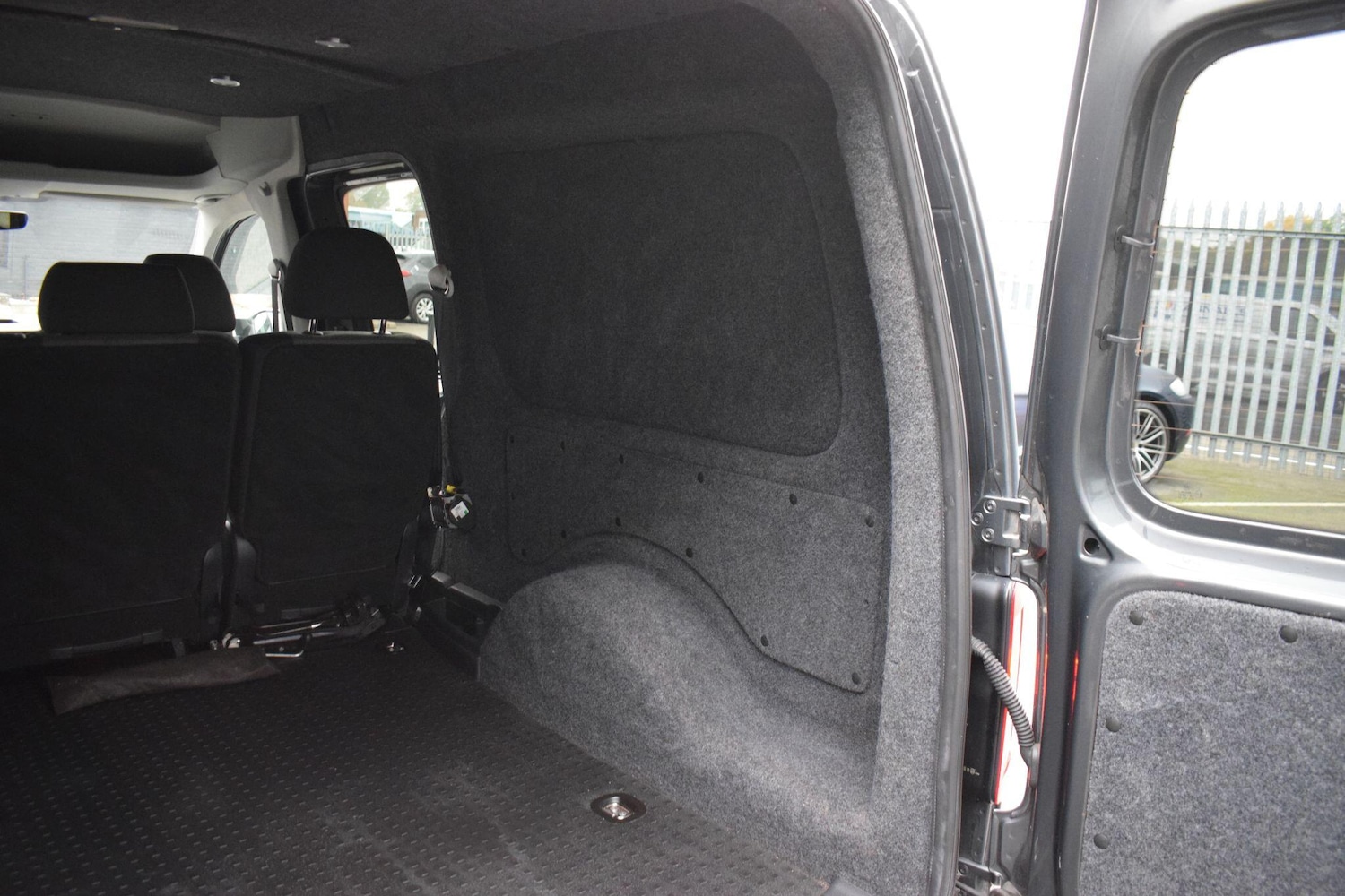 Used Volkswagen Caddy Maxi 2019 for sale - 76742932: Photo 22