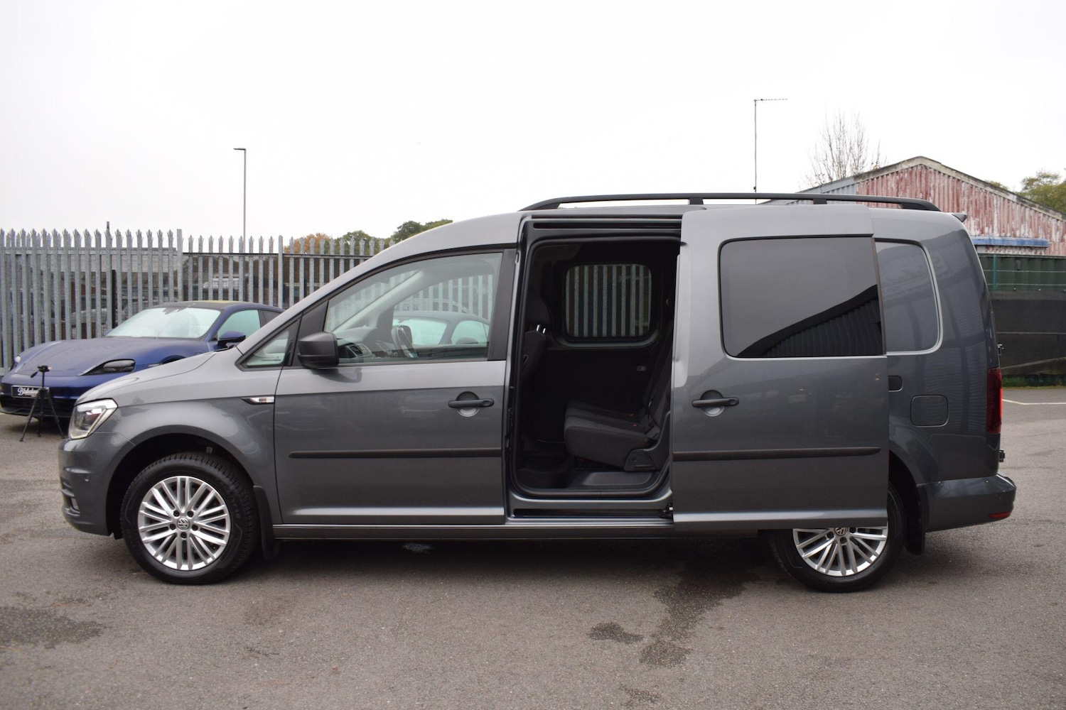 Used Volkswagen Caddy Maxi 2019 for sale - 76742932: Photo 24