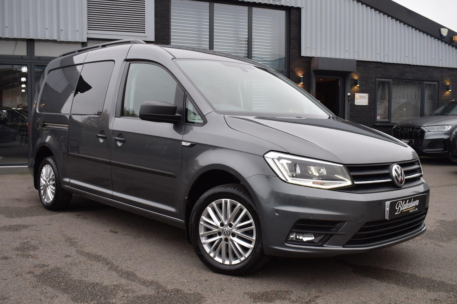 Used Volkswagen Caddy Maxi 2019 for sale - 76742932: Photo 3
