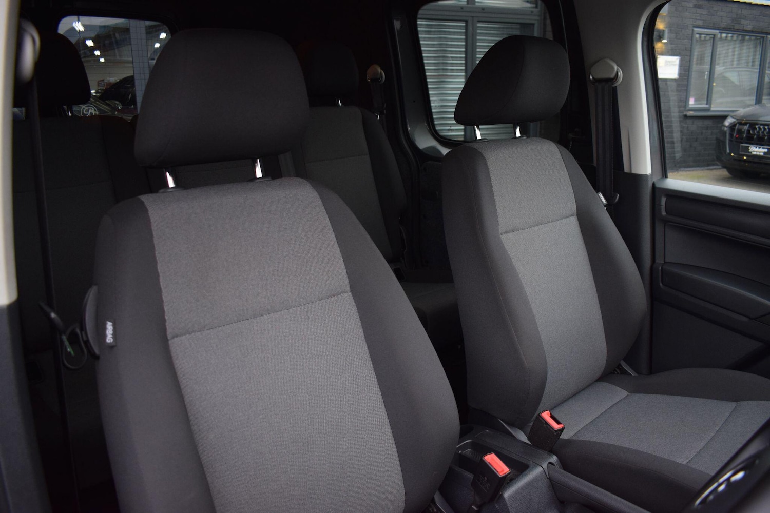 Used Volkswagen Caddy Maxi 2019 for sale - 76742932: Photo 7