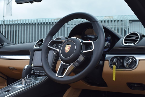 Used Porsche Boxster 2017 for sale - 76317841: Photo 10