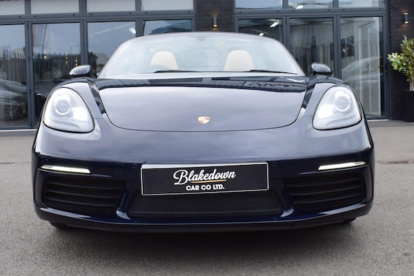 Used Porsche Boxster 2017 for sale - 76317841: Photo 2
