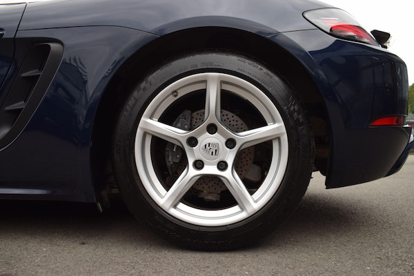Used Porsche Boxster 2017 for sale - 76317841: Photo 32