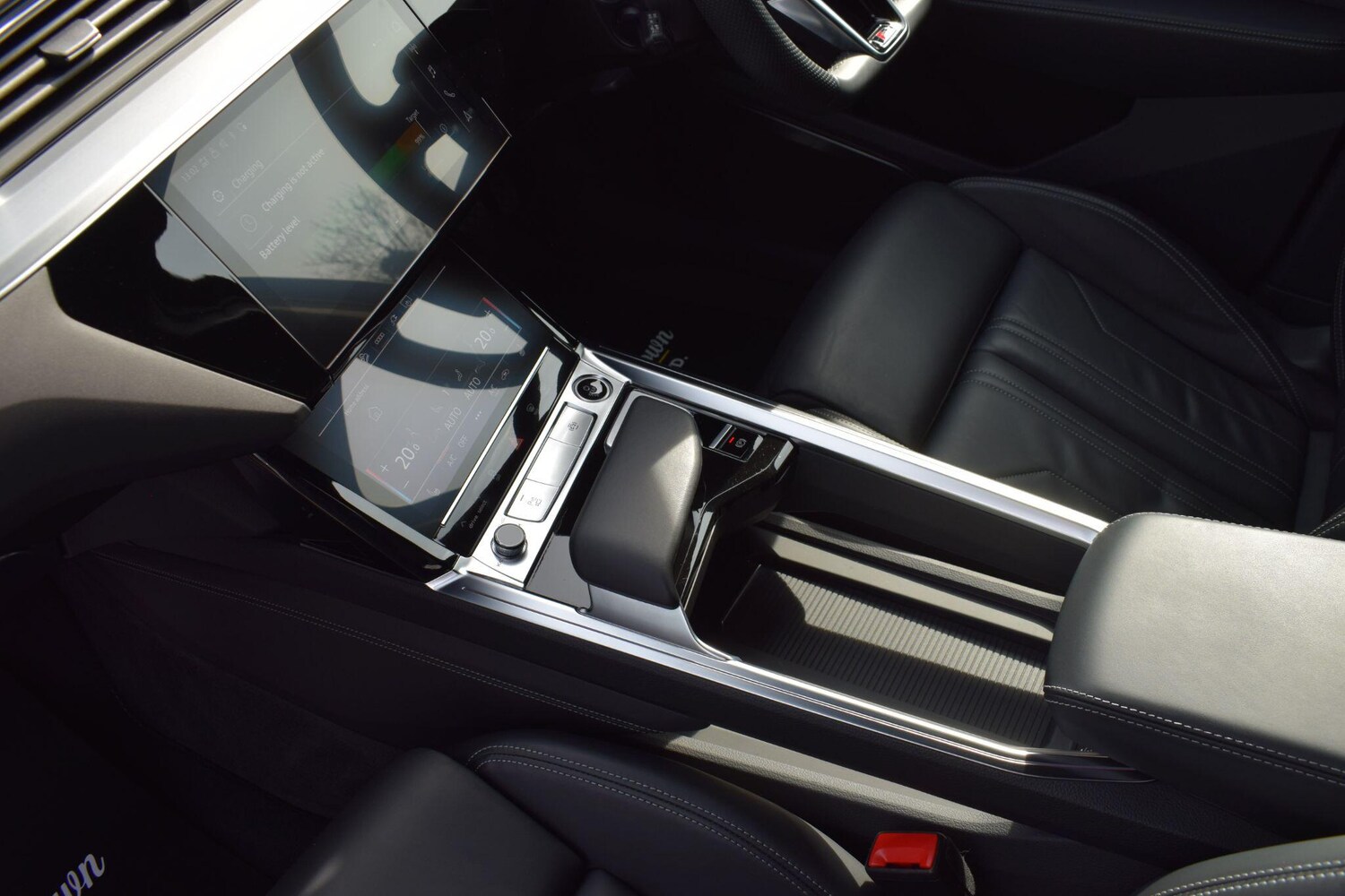 Used Audi e-tron 2023 for sale - 77978125: Photo 25