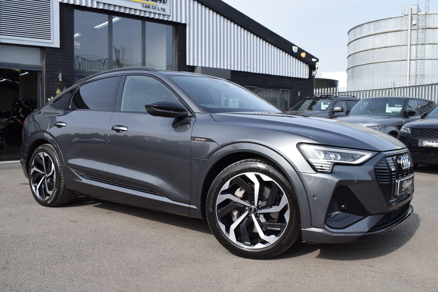 Used Audi e-tron 2023 for sale - 77978125: Photo 3