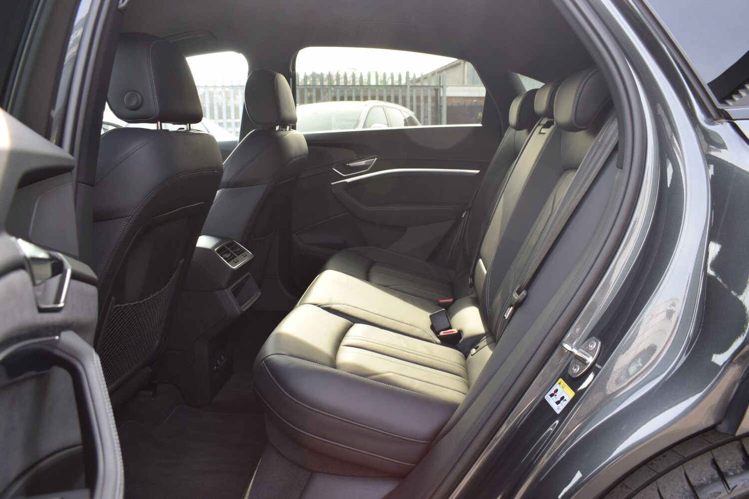 Used Audi e-tron 2023 for sale - 77978125: Photo 30