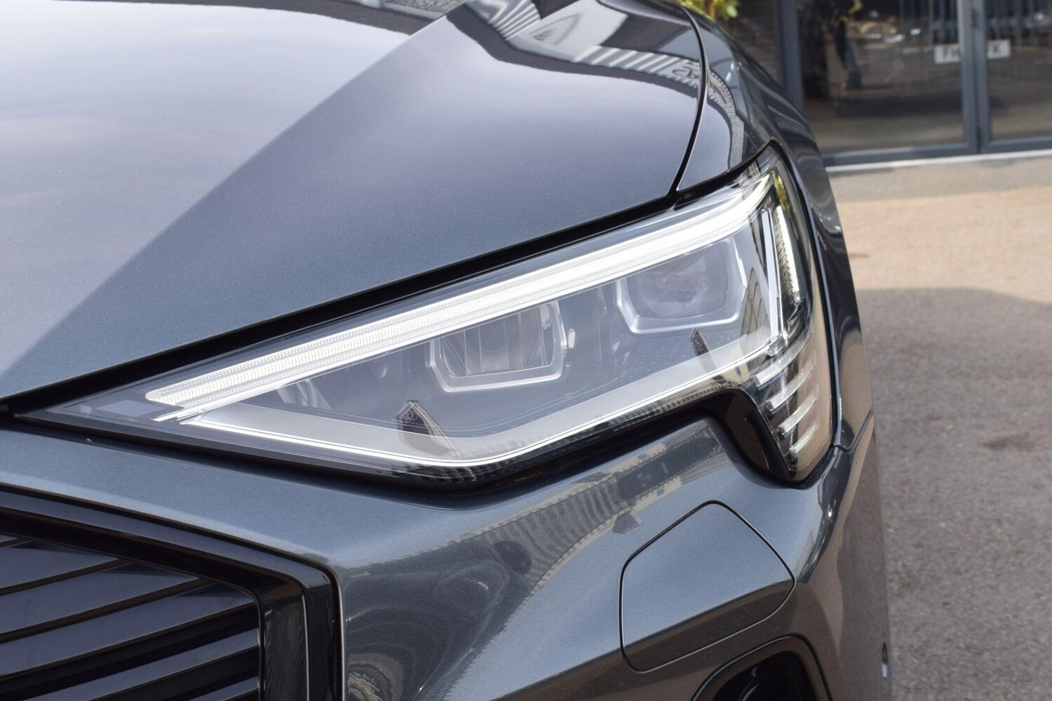 Used Audi e-tron 2023 for sale - 77978125: Photo 44