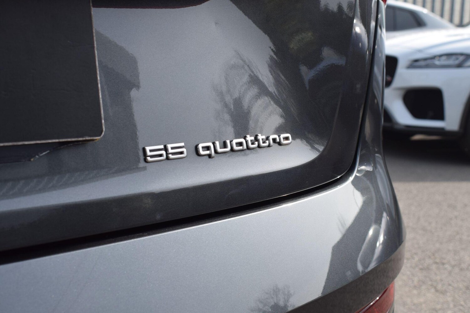 Used Audi e-tron 2023 for sale - 77978125: Photo 47