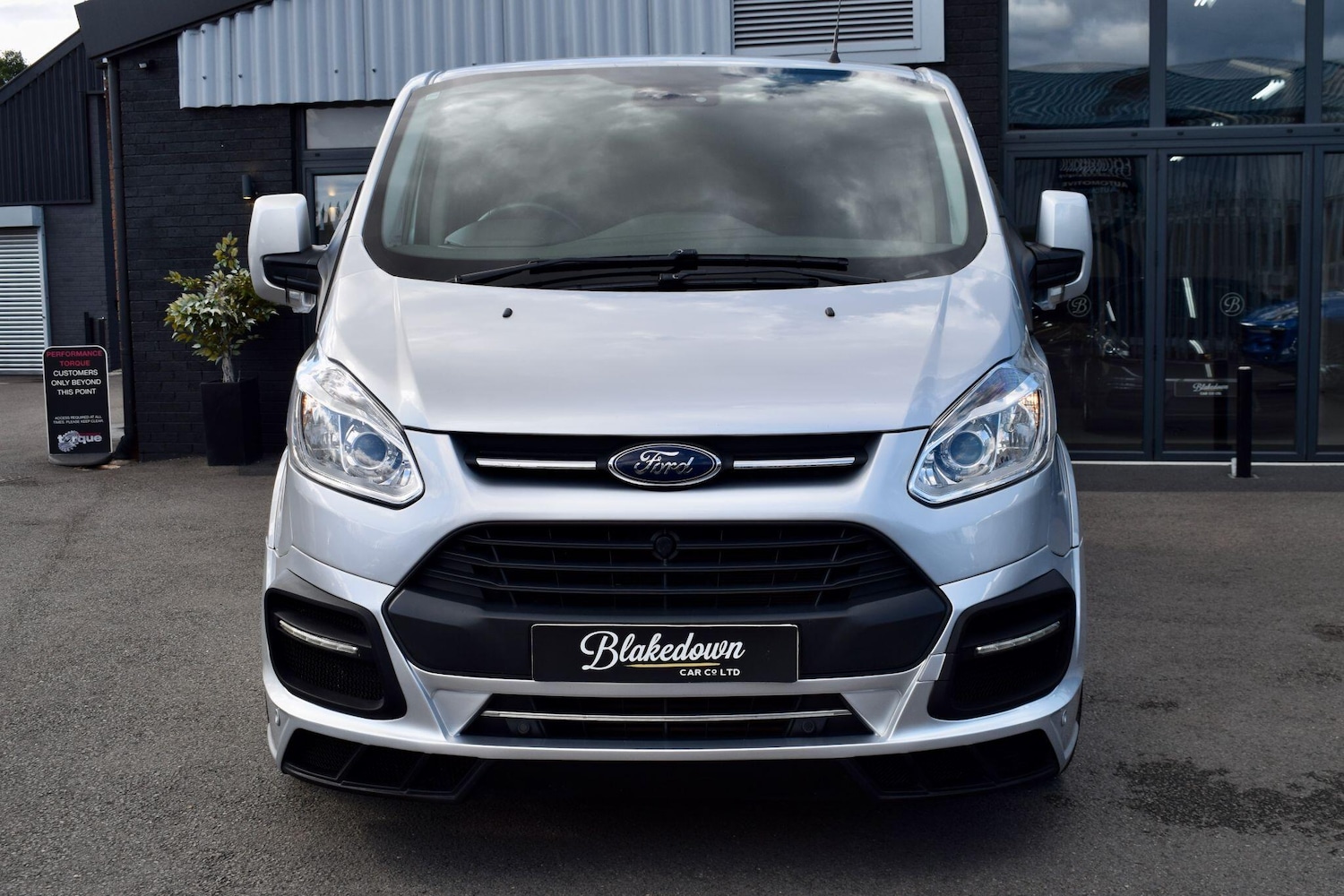 Used Ford Transit Custom 2018 for sale - 76866123: Photo 2